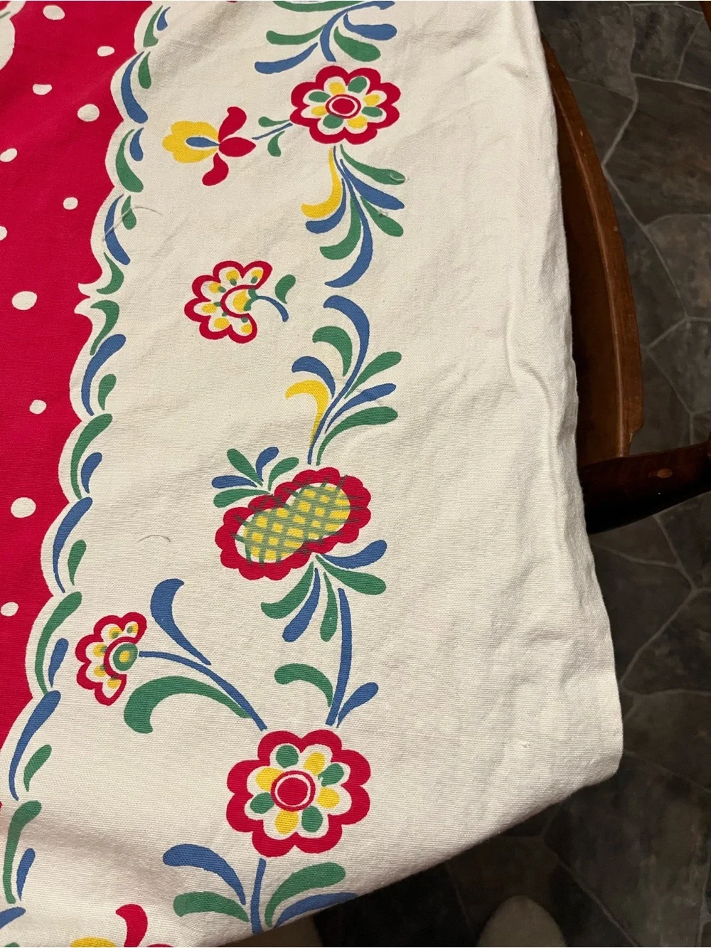 Vintage Mid Century tablecloth Folk Art